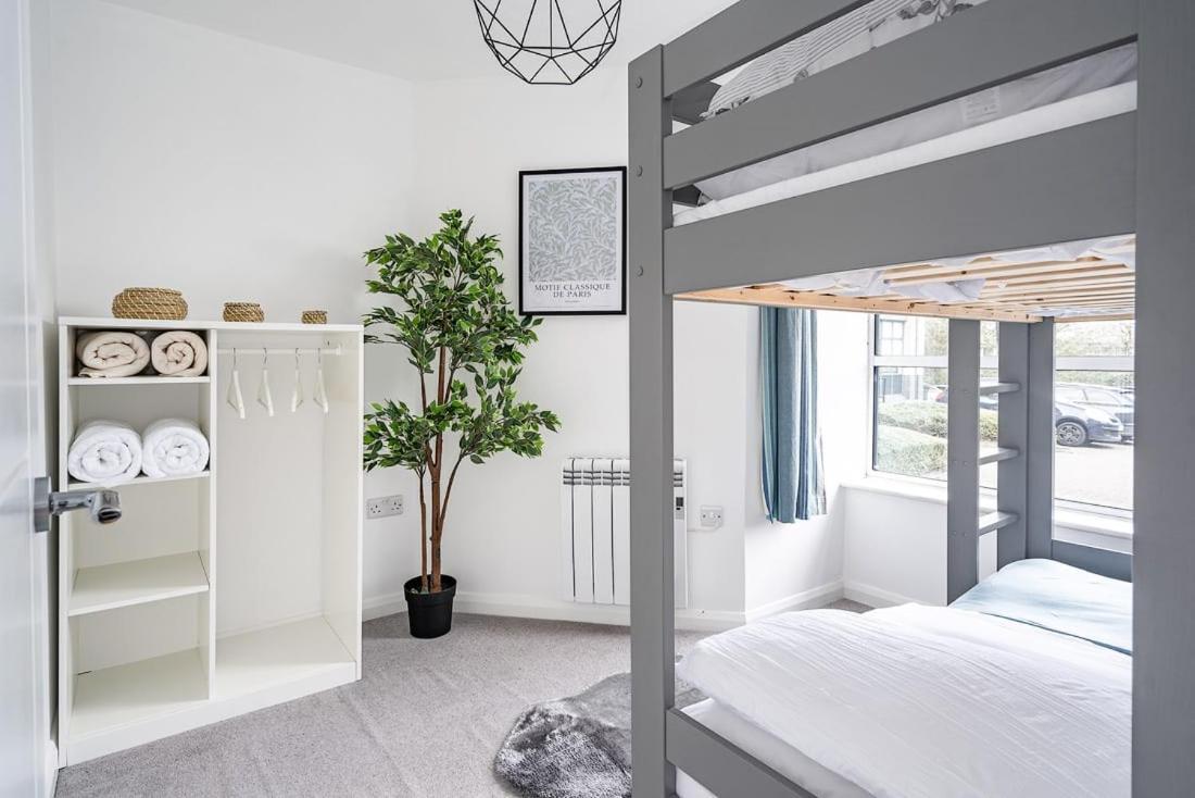 Contemporary City Centre Apartment With Parking 바스 외부 사진
